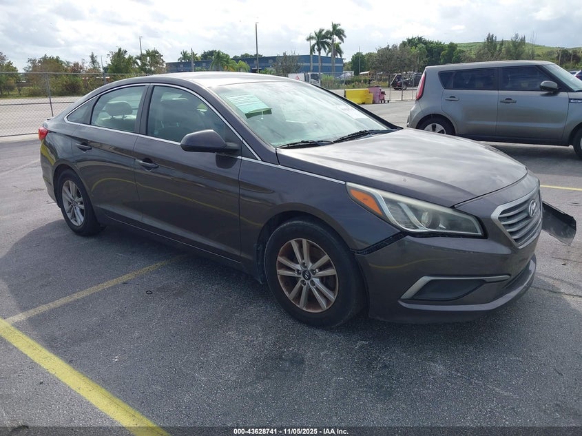 2017 HYUNDAI SONATA SE - 5NPE24AF7HH585894