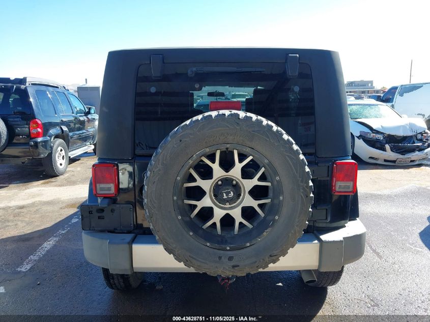 2008 Jeep Wrangler Unlimited Sahara VIN: 1J8GA59188L640402 Lot: 43628751