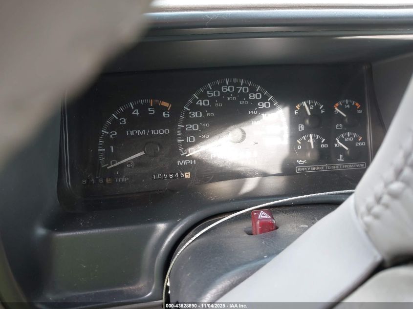 2000 GMC Yukon Denali VIN: 1GKEK63RXYR183092 Lot: 43628890