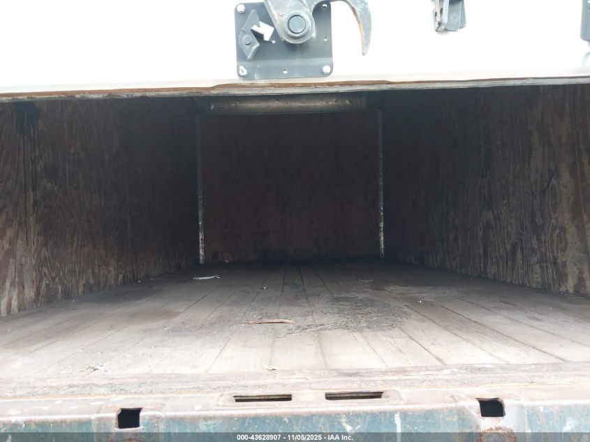 2000 Isuzu Npr VIN: 4KLB4B1R7YJ802878 Lot: 43628907