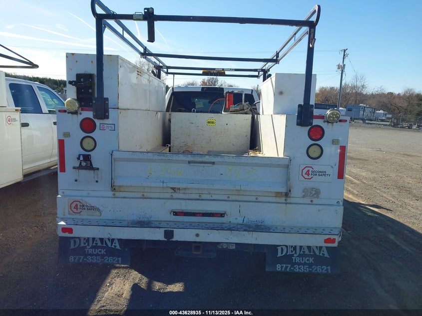 2016 Ram 3500 Chassis Tradesman/Slt/Laramie VIN: 3C7WRTCL7GG210563 Lot: 43628935