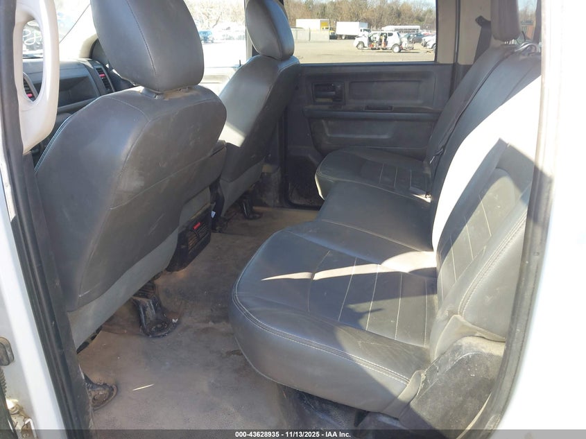 2016 Ram 3500 Chassis Tradesman/Slt/Laramie VIN: 3C7WRTCL7GG210563 Lot: 43628935