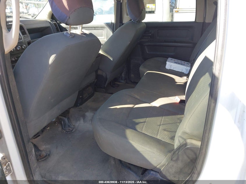 2015 Ram 3500 Chassis Tradesman/Slt/Laramie VIN: 3C7WRSCL5FG645221 Lot: 43628936