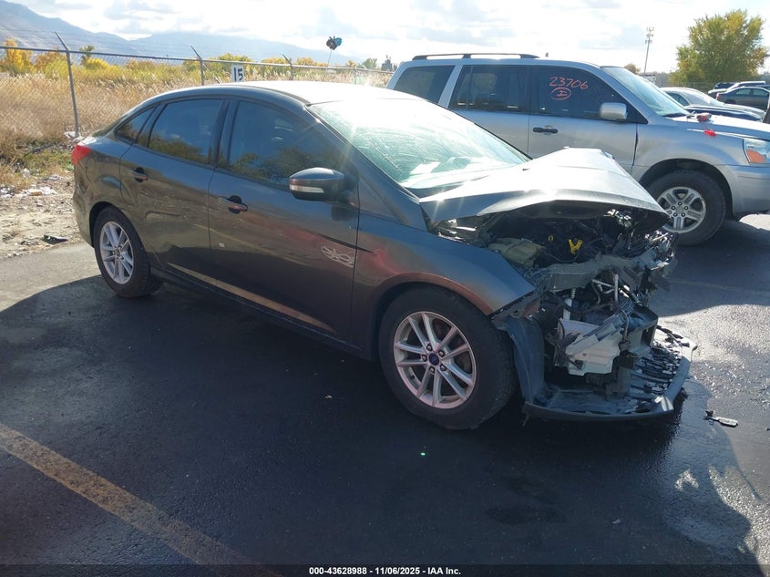 2015 FORD FOCUS SE - 1FADP3F27FL241705