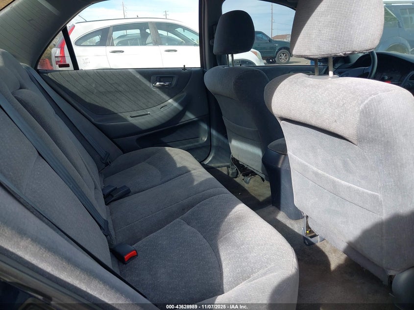 1HGCG55432A132203 2002 HONDA ACCORD photo no. 8