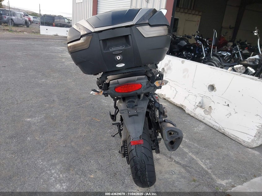 2016 Kawasaki Lz1000 B VIN: JKALZCB16GA008225 Lot: 43629079