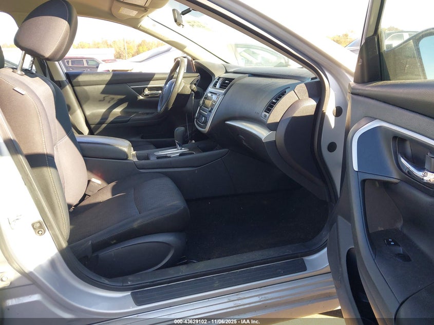 1N4AL3AP5HC117601 2017 NISSAN ALTIMA photo no. 5