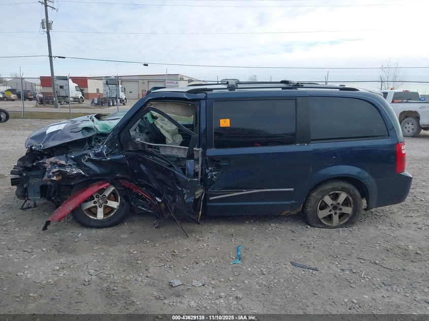 2008 Dodge Grand Caravan Sxt VIN: 1D8HN54P18B155232 Lot: 43629139