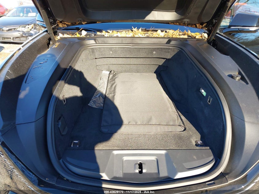 2026 Cadillac Escalade Iq Luxury VIN: 1GYTECKL9TU102606 Lot: 43629170