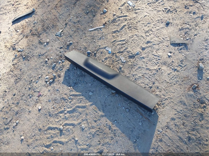 2026 Cadillac Escalade Iq Luxury VIN: 1GYTECKL9TU102606 Lot: 43629170