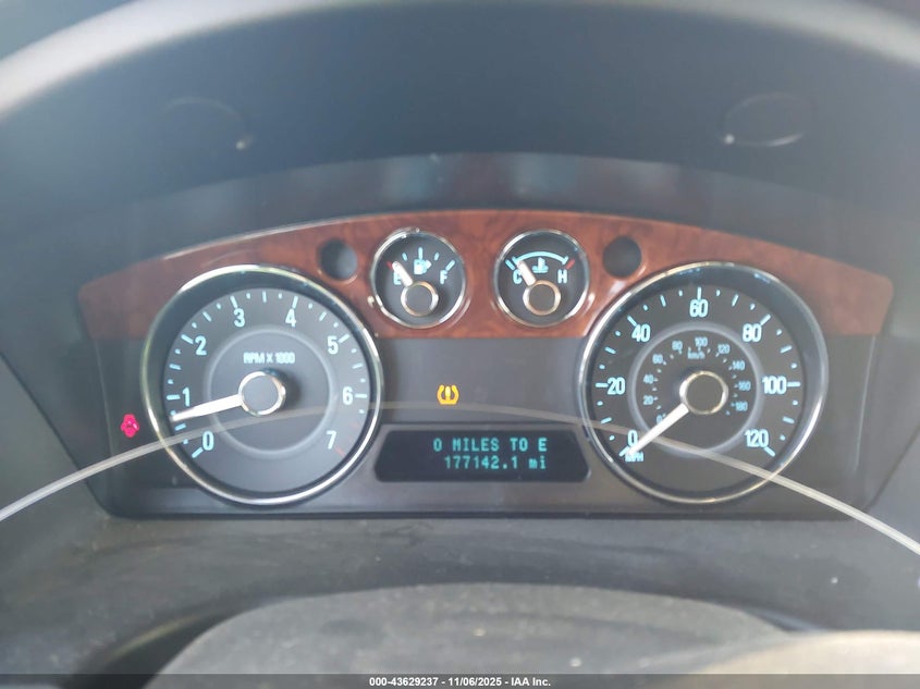 2009 Ford Flex Limited VIN: 2FMDK53C09BA86822 Lot: 43629237