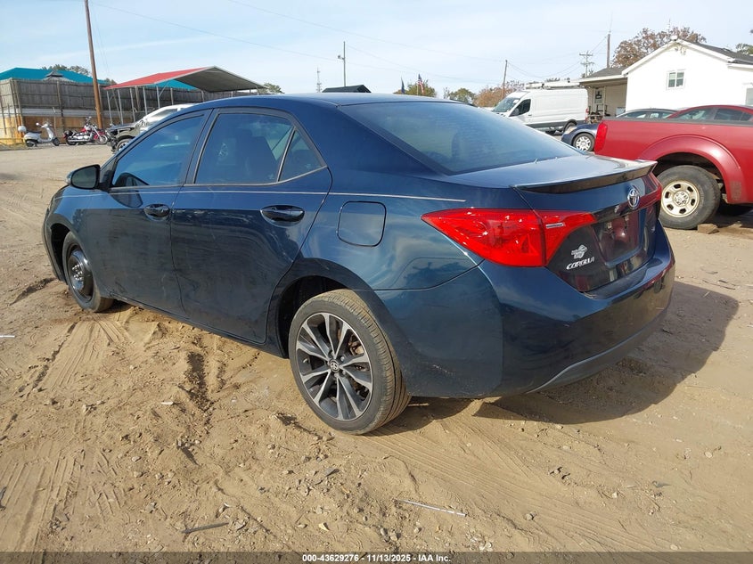 5YFBURHE5JP833012 2018 TOYOTA COROLLA photo no. 3