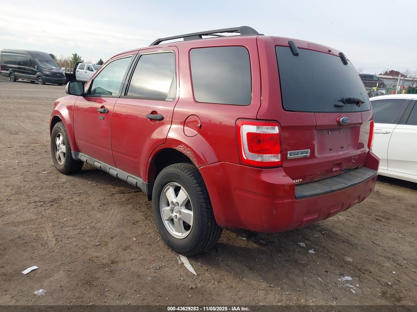 1FMCU9D75BKA95008 2011 FORD ESCAPE photo no. 3
