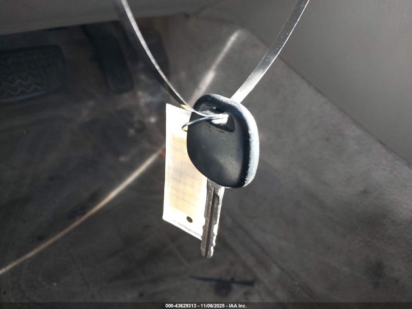 2000 Toyota Avalon Xls VIN: 4T1BF28B5YU071512 Lot: 43629313