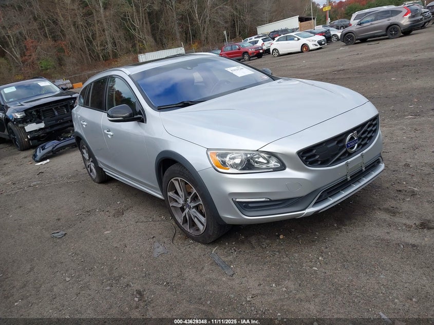 VOLVO V60 T5
