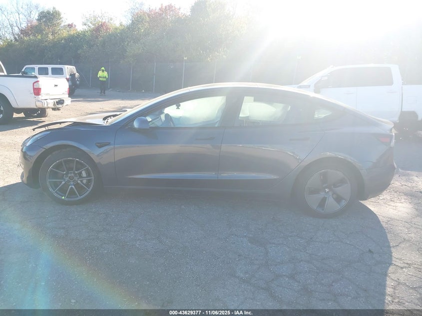 2022 Tesla Model 3 Long Range Dual Motor All-Wheel Drive VIN: 5YJ3E1EB1NF106688 Lot: 43629377