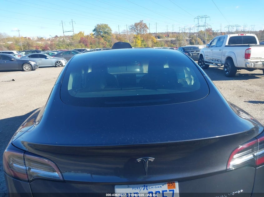 2022 Tesla Model 3 Long Range Dual Motor All-Wheel Drive VIN: 5YJ3E1EB1NF106688 Lot: 43629377