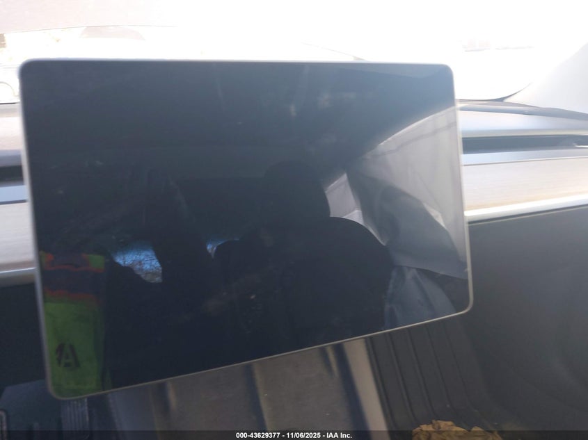 2022 Tesla Model 3 Long Range Dual Motor All-Wheel Drive VIN: 5YJ3E1EB1NF106688 Lot: 43629377