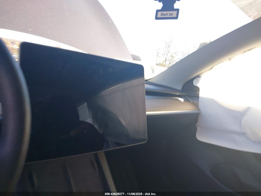 2022 Tesla Model 3 Long Range Dual Motor All-Wheel Drive VIN: 5YJ3E1EB1NF106688 Lot: 43629377