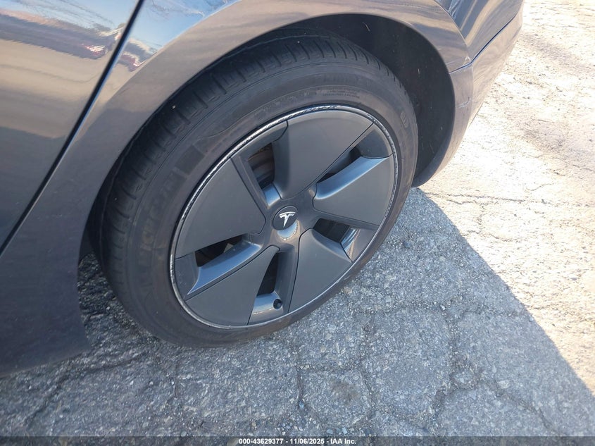 2022 Tesla Model 3 Long Range Dual Motor All-Wheel Drive VIN: 5YJ3E1EB1NF106688 Lot: 43629377