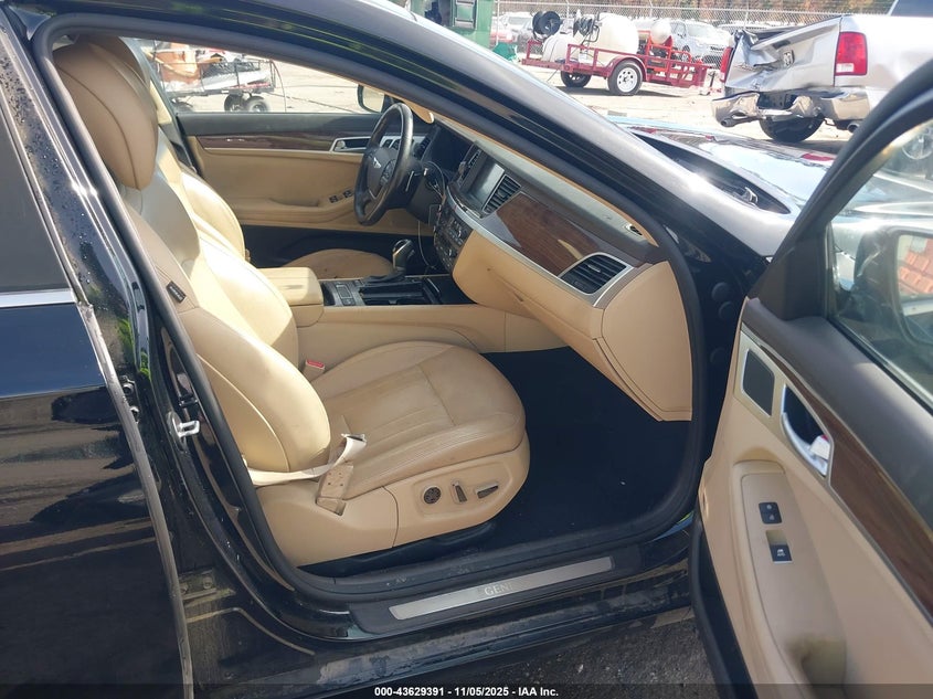 2015 Hyundai Genesis 3.8 VIN: KMHGN4JE5FU103607 Lot: 43629391
