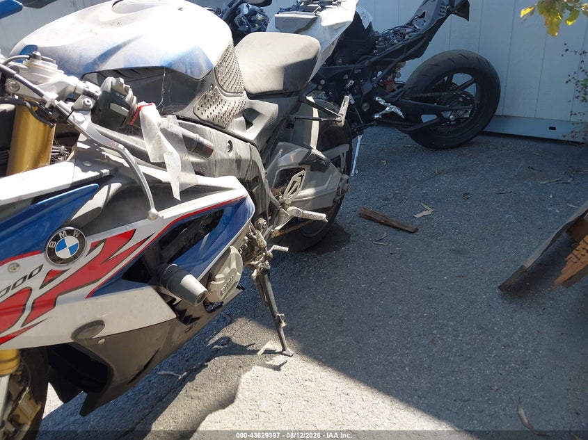 2017 BMW S 1000 auction photo 2