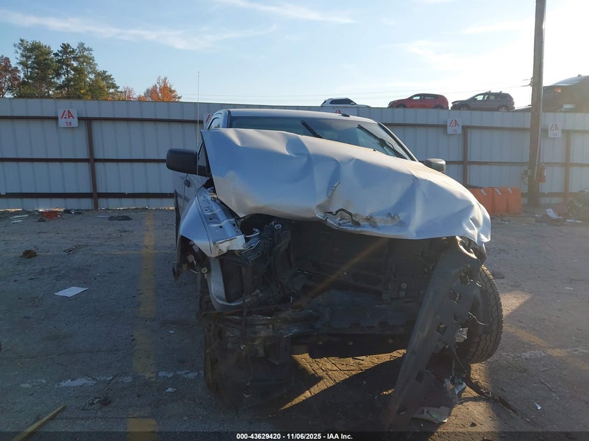 2017 RAM 1500 EXPRESS  4X2 6'4 BOX - 3C6JR6AG5HG712642