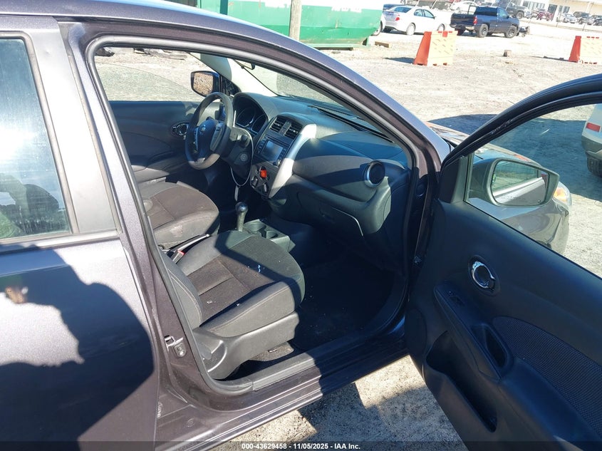 2015 NISSAN VERSA 1.6 SV - 3N1CN7AP0FL942082