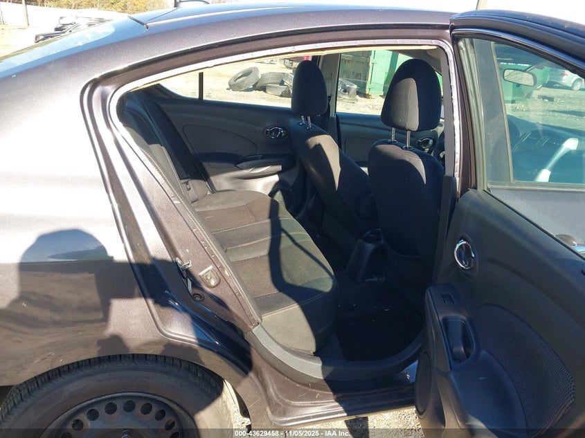 2015 NISSAN VERSA 1.6 SV - 3N1CN7AP0FL942082