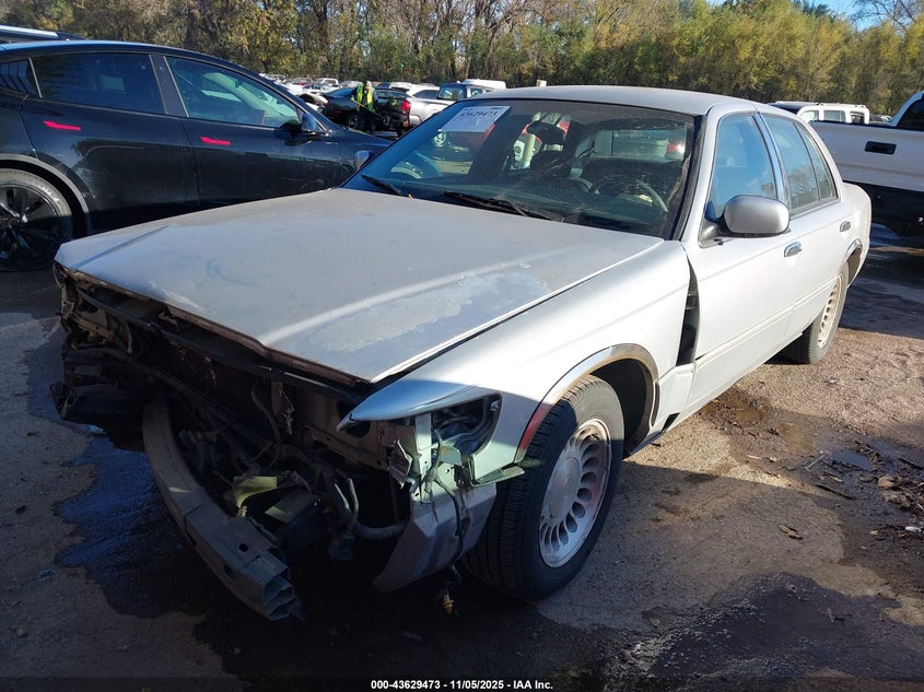2MEFM75W7YX634115 2000 MERCURY GRAND MARQUIS photo no. 2