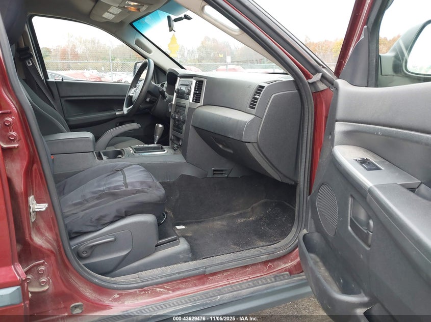 1J8GR48K58C202224 2008 JEEP GRAND CHEROKEE photo no. 5