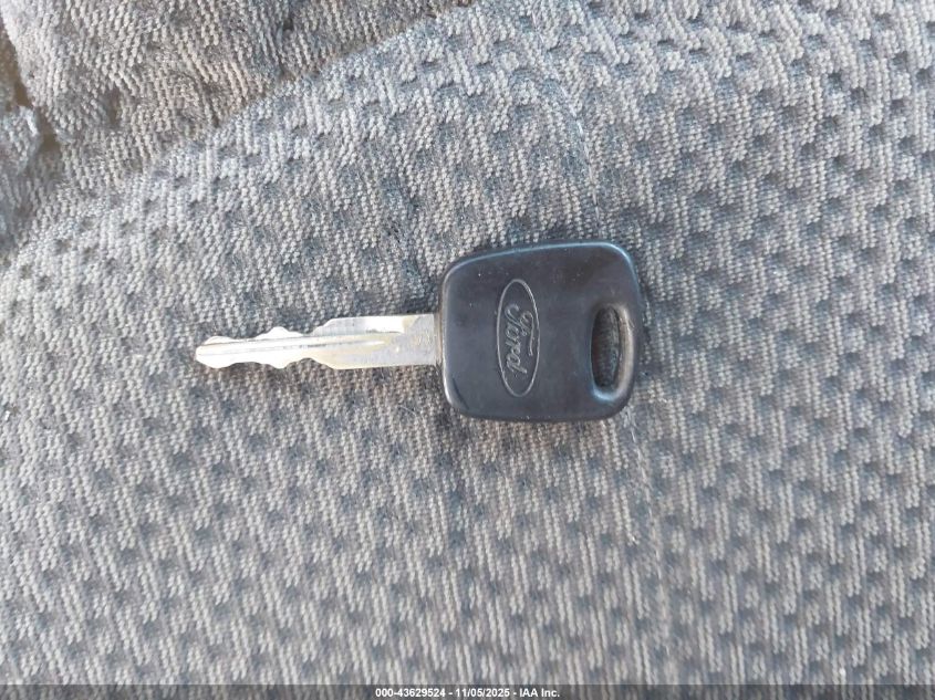 2001 Ford F-150 King Ranch Edition/Lariat/Xlt VIN: 1FTRW08W11KE43620 Lot: 43629524