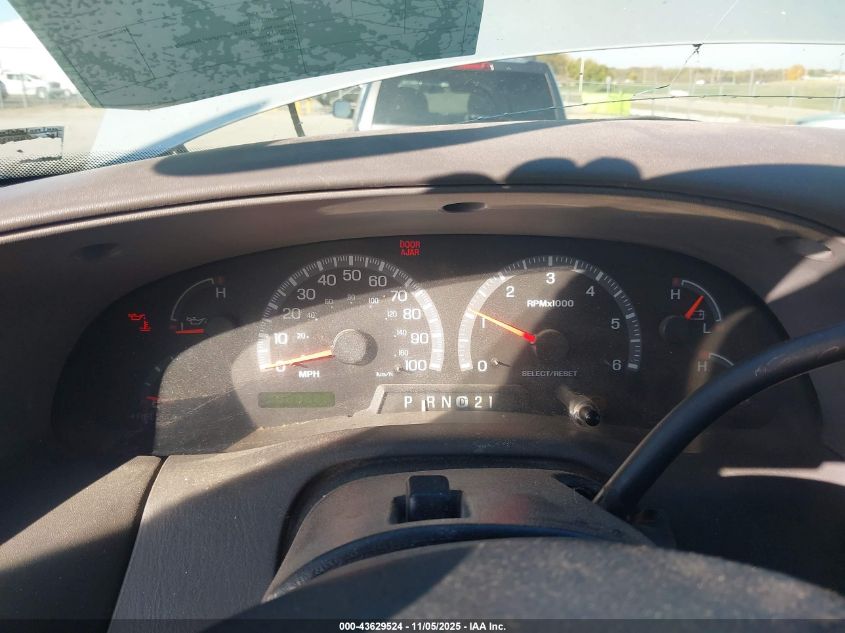 2001 Ford F-150 King Ranch Edition/Lariat/Xlt VIN: 1FTRW08W11KE43620 Lot: 43629524