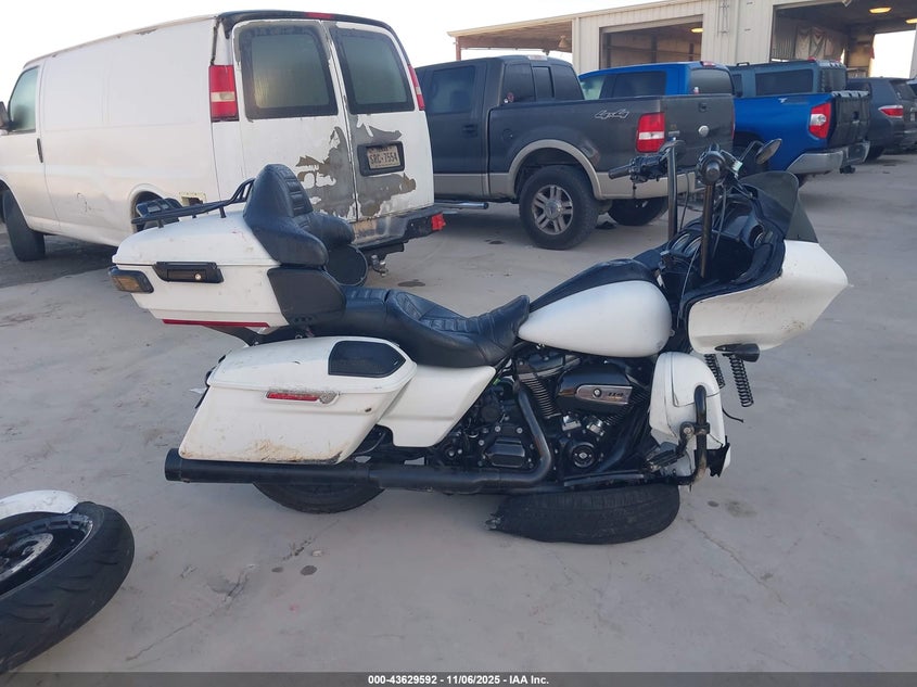 2020 Harley-Davidson Fltrxs VIN: 1HD1KTP1XLB658091 Lot: 43629592