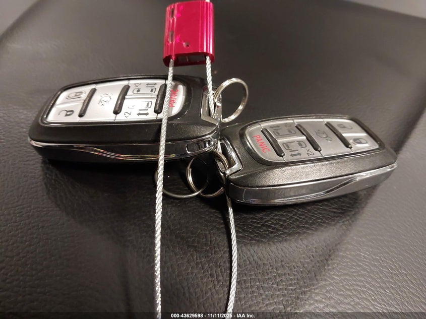 2017 Chrysler Pacifica Touring VIN: 2C4RC1DG5HR748644 Lot: 43629598