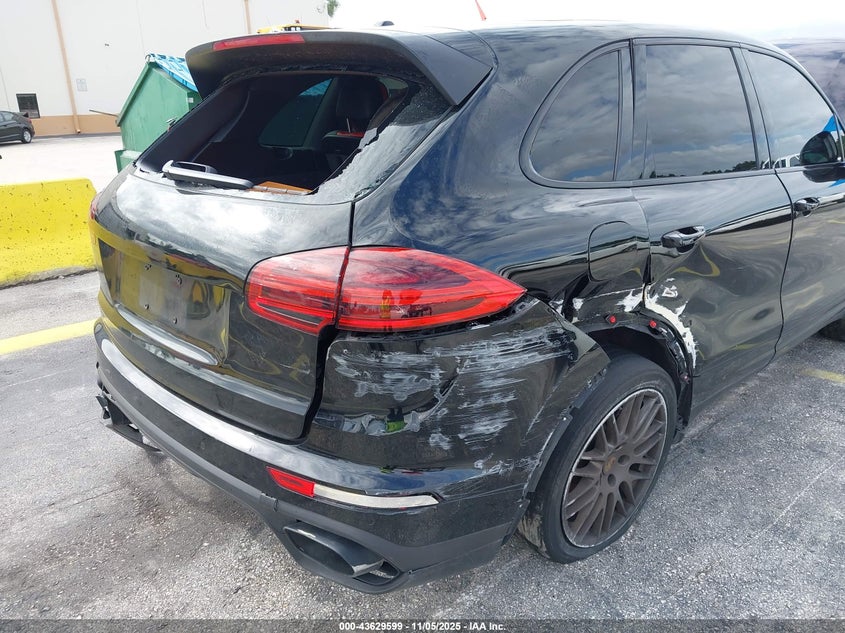 2017 PORSCHE CAYENNE PLATINUM EDITION - WP1AA2A26HKA82909