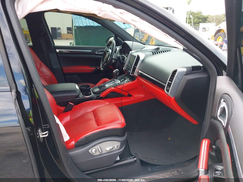 2017 PORSCHE CAYENNE PLATINUM EDITION - WP1AA2A26HKA82909