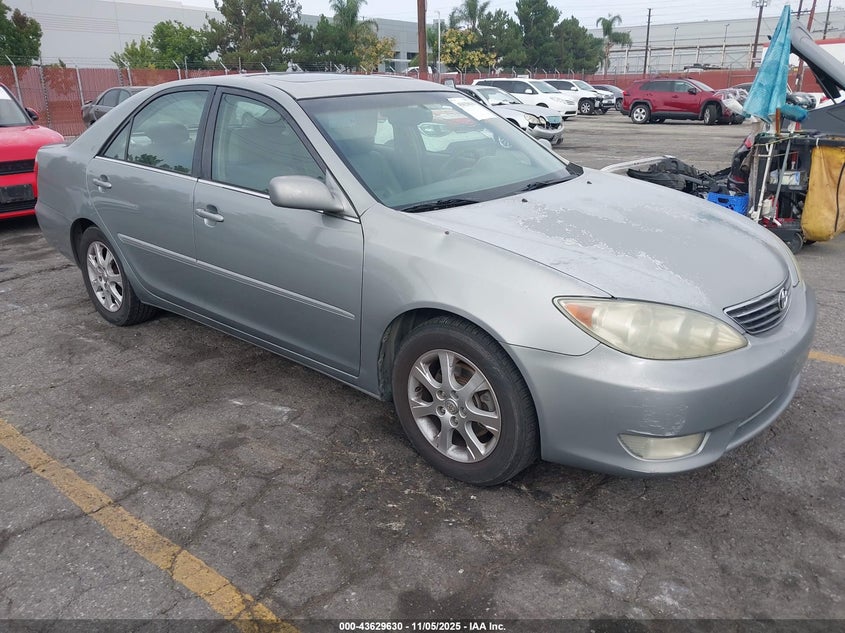 4T1BF32K75U592449 2005 TOYOTA CAMRY photo no. 2