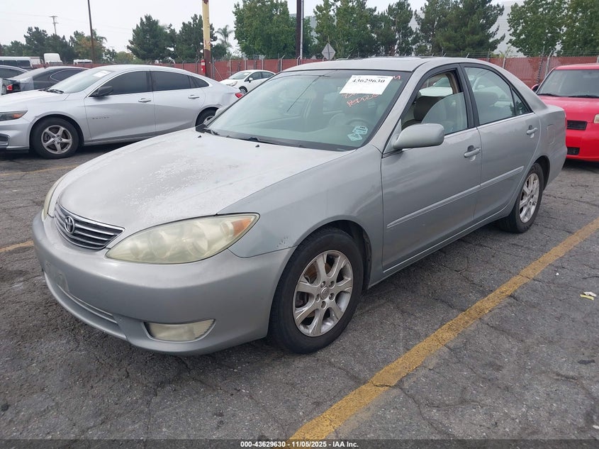 4T1BF32K75U592449 2005 TOYOTA CAMRY photo no. 2