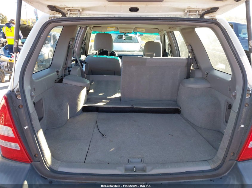 2004 Subaru Forester 2.5X VIN: JF1SG63694H708235 Lot: 43629638