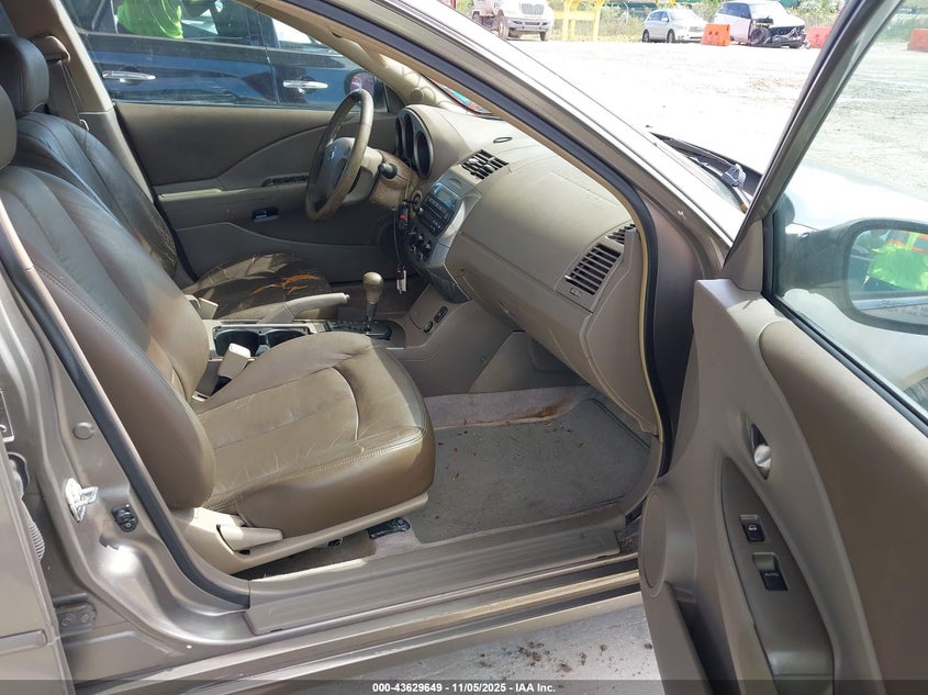 1N4AL11DX4C133183 2004 NISSAN ALTIMA photo no. 5