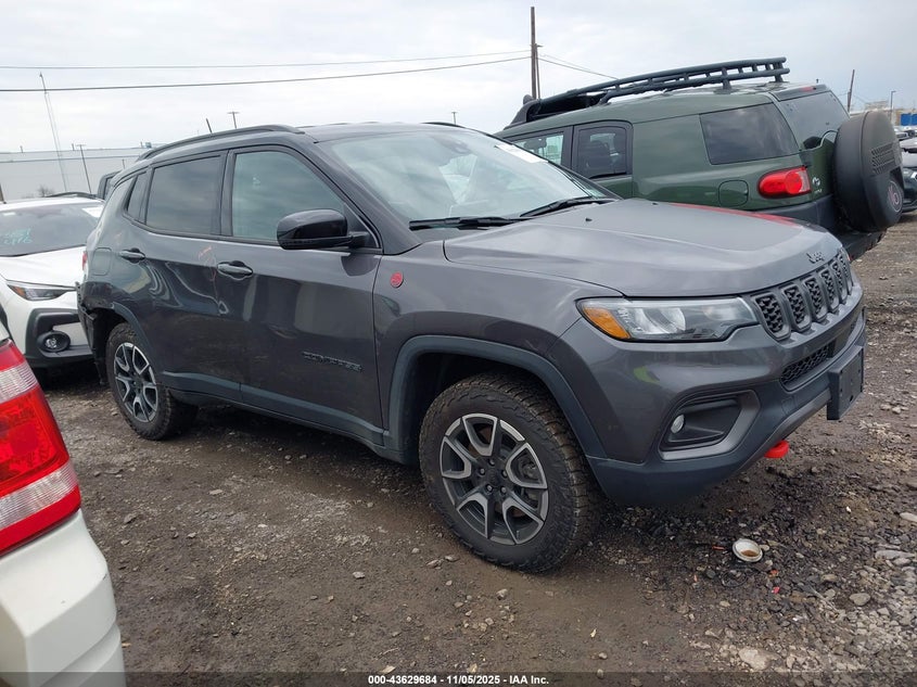 JEEP COMPASS TRAILHAWK 4X4