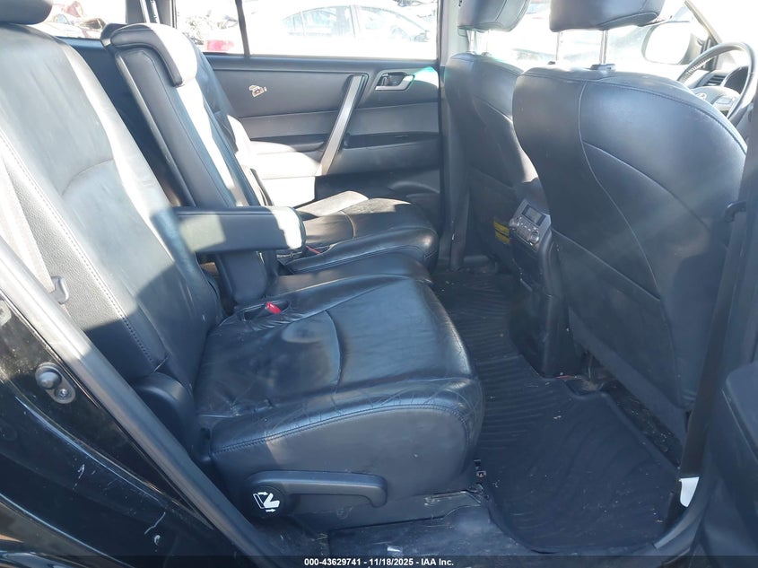 JTEES43A182043284 2008 TOYOTA HIGHLANDER photo no. 8