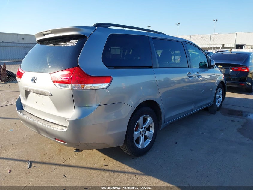 2013 TOYOTA SIENNA LE V6 8 PASSENGER 5TDKK3DC4DS347066