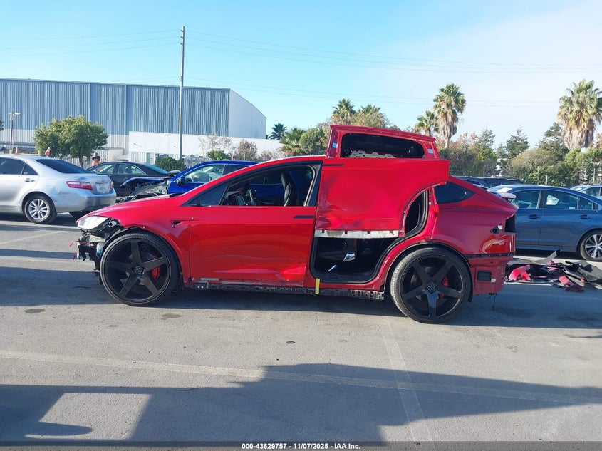 2016 Tesla Model X 60D/P100D/P90D VIN: 5YJXCAE49GF000369 Lot: 43629757