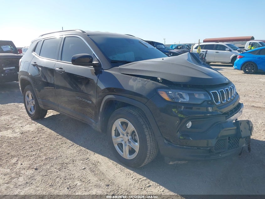 3C4NJDBN1RT606944 2024 Jeep Compass Latitude 4X4 auction photo 1
