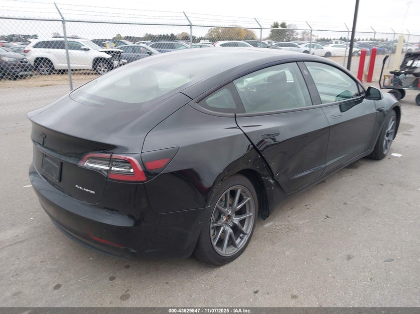 5YJ3E1EB4NF178971 2022 TESLA MODEL 3 photo no. 4