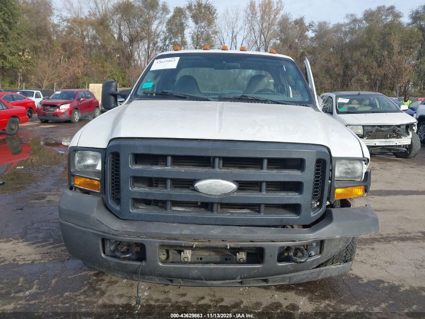 2007 Ford F-350 Chassis Lariat/Xl/Xlt VIN: 1FDSX34P47EA64211 Lot: 43629863