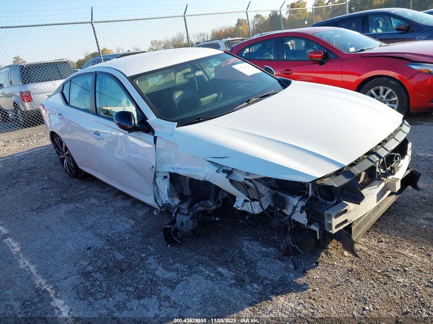 NISSAN ALTIMA 2.5 SR