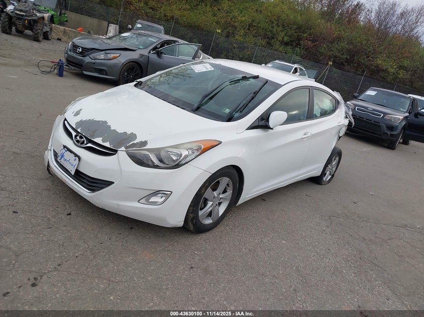 5NPDH4AE1DH254255 2013 HYUNDAI ELANTRA photo no. 2